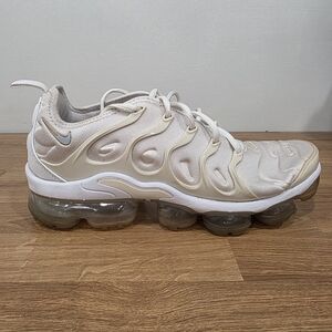 Nike Air VaporMax Plus - Men's size 8.5US